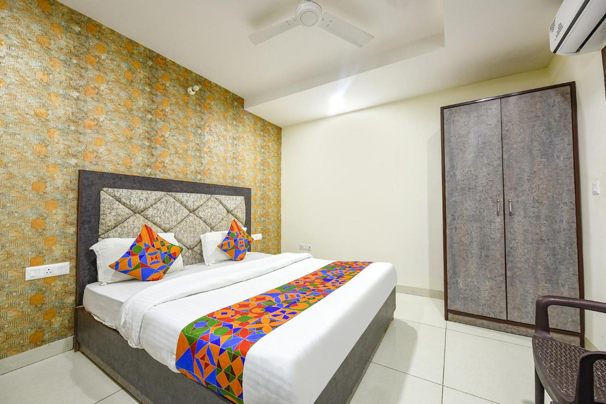 Fabhotel Green Valley Chandīgarh Exterior foto